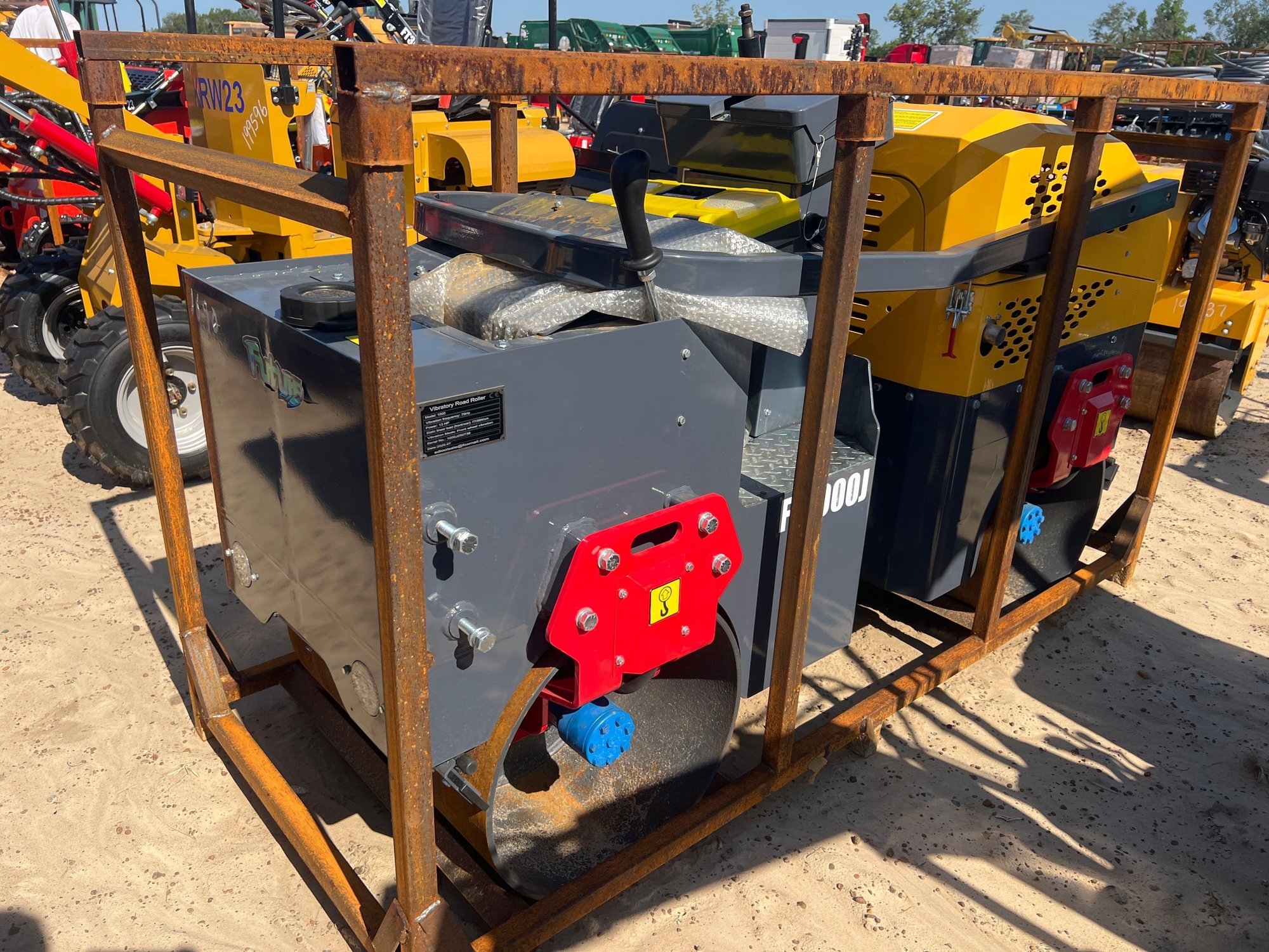 UNUSED FUTURE FT1000J SMOOTH DOUBLE DRUM ROLLER (A51247)