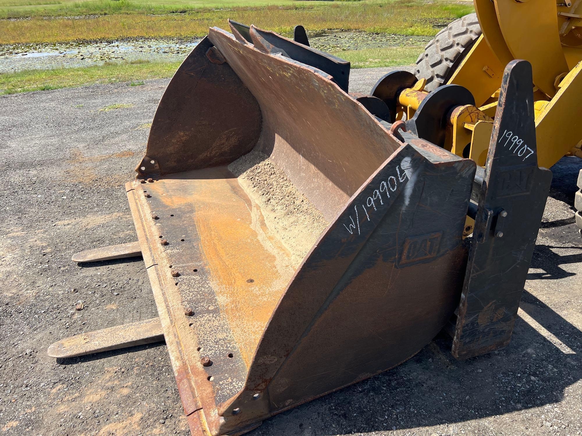 CATERPILLAR HANG ON 71" WHEEL LOADER FORKS (A51406)
