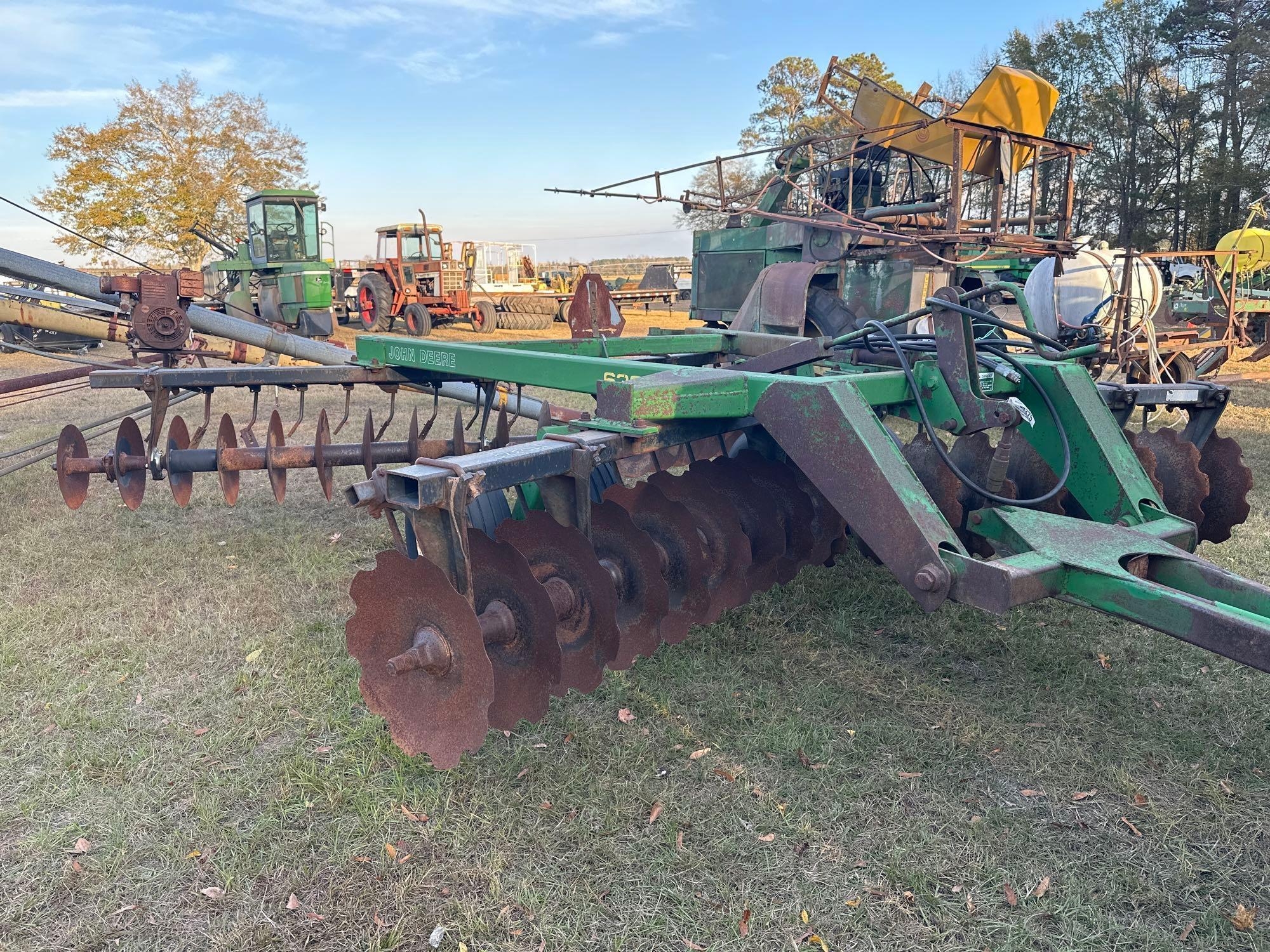 JOHN DEERE 630 DISC HARROW (A52708)