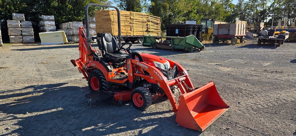 2020 Kubota BX23S TLB Compact Tractor (RIDE AND DRIVE) (A50775)