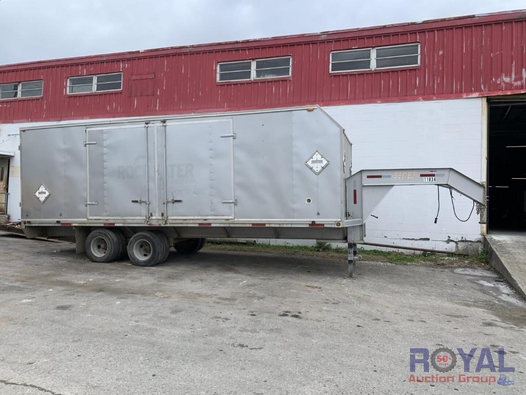 2015 Tiger Trailers Inc. Gooseneck T/A Enclosed Trailer (A51692)
