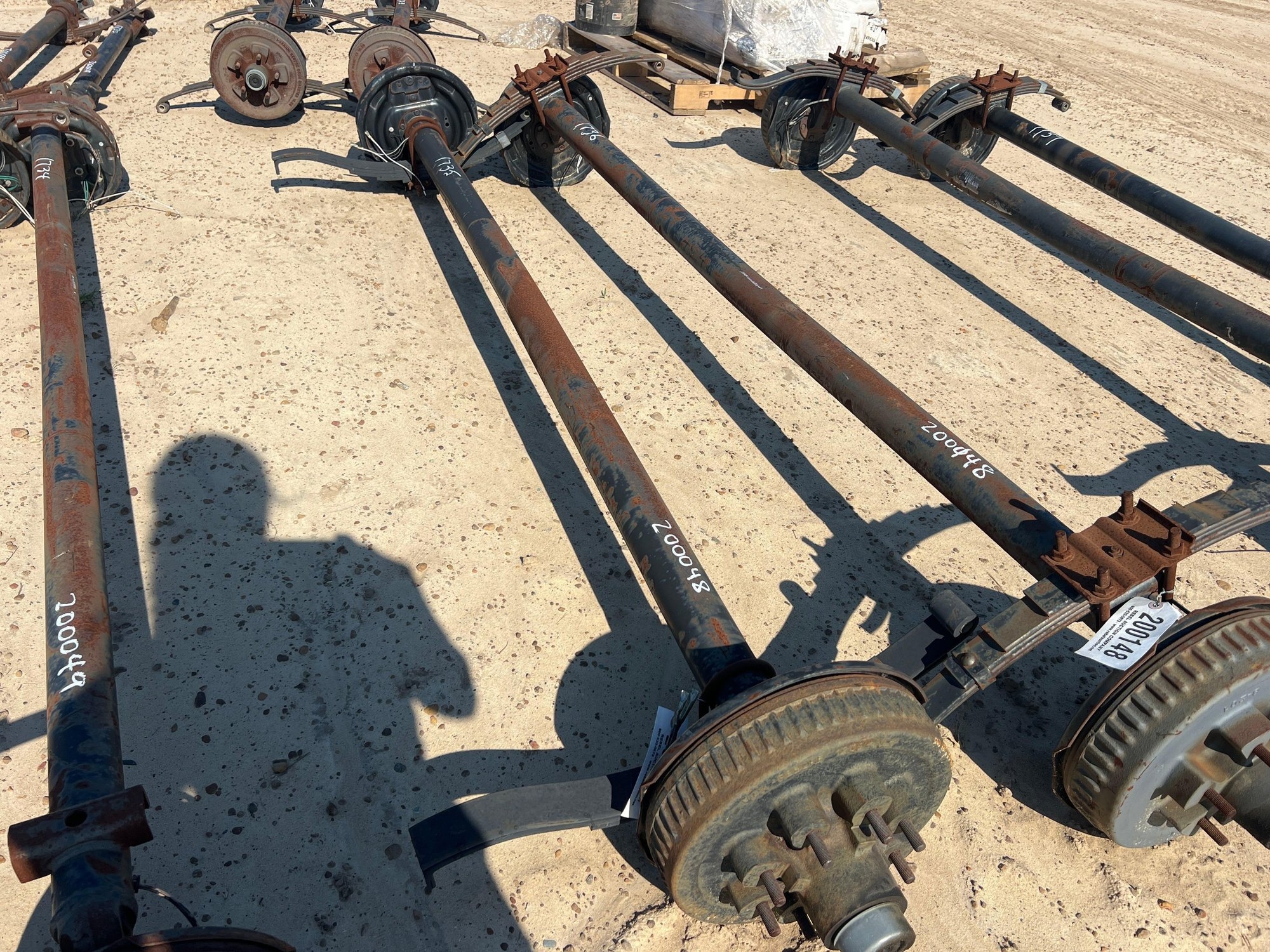 (1) UNUSED 7000# DROP AXLE W/ BRAKES (A51247)