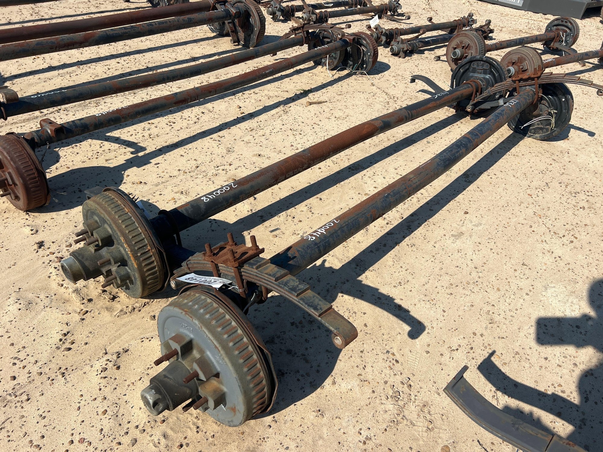 (1) UNUSED 5200# DROP AXLE W/ BRAKES (A51247)