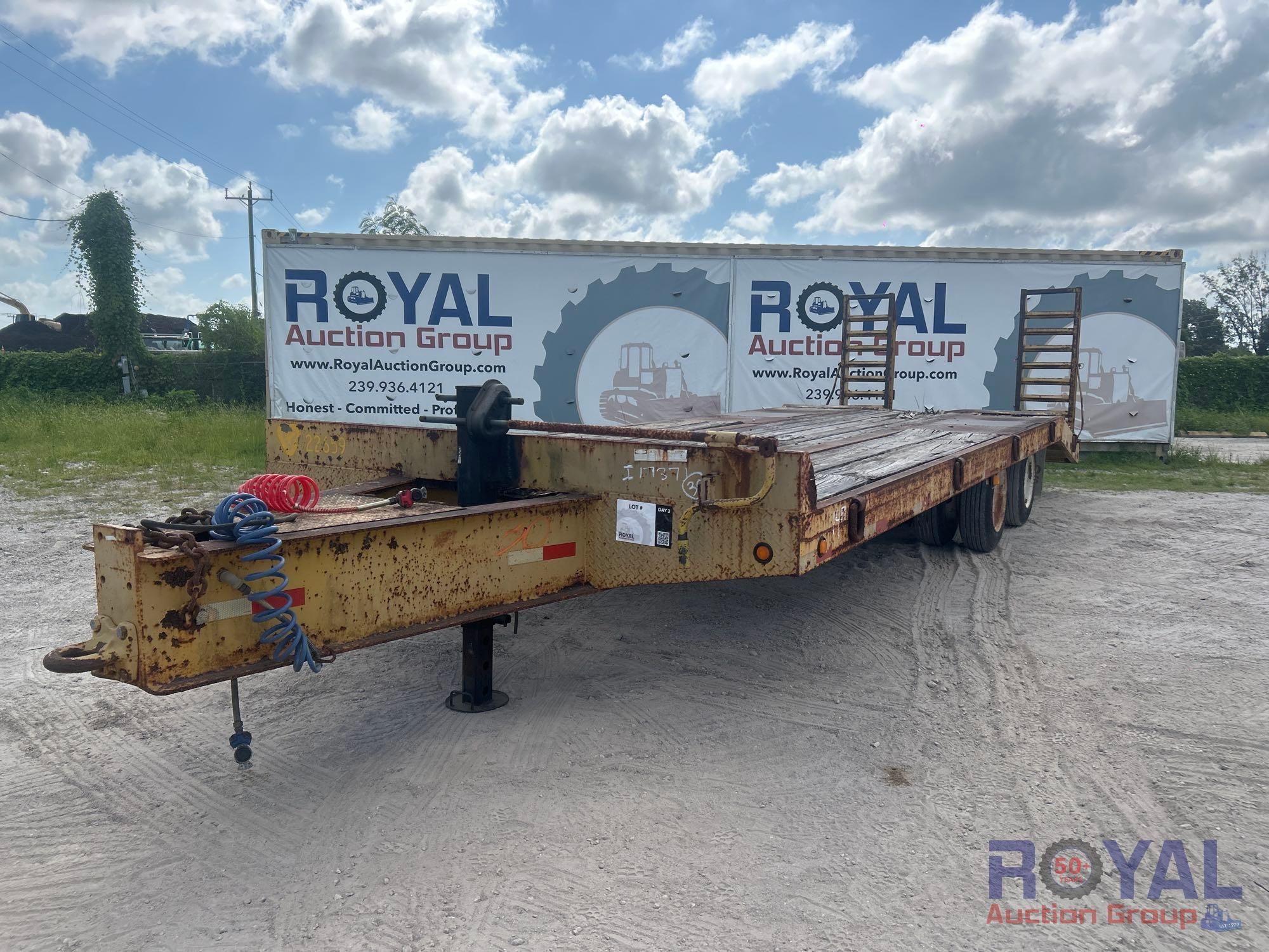 14 Ft Yellow Trailer (A50324)