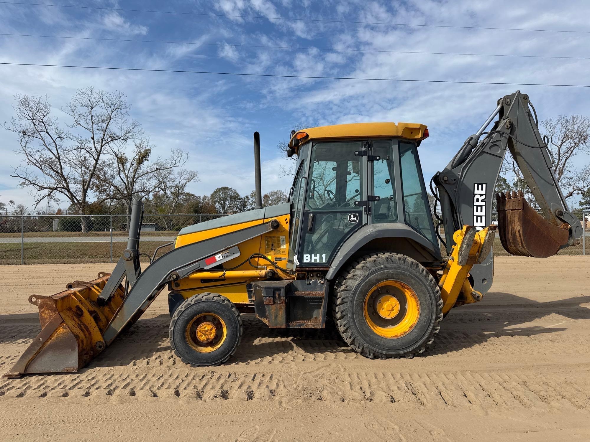 2010 JOHN DEERE 310J BACKHOE (A52709)
