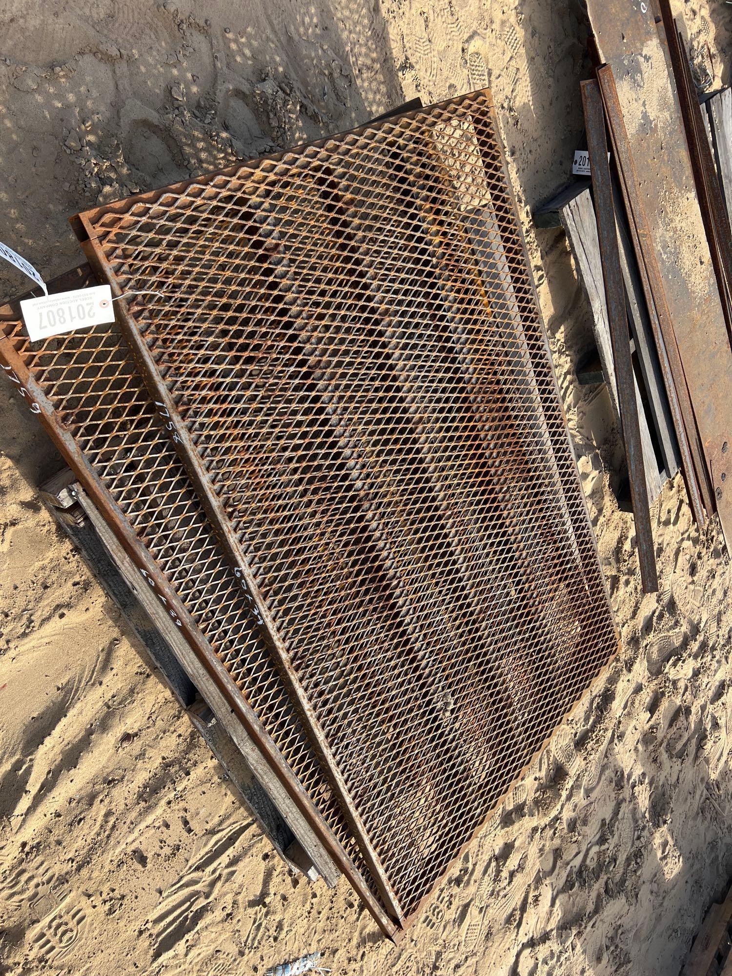 60" X 39" TRAILER TAILGATES (A54756)