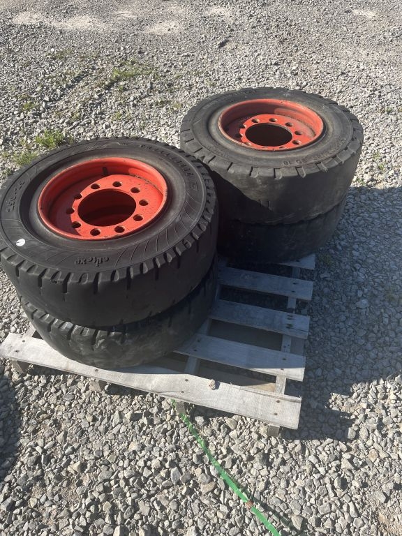 (4) 250/80-15 Solid Forklift Tires (A52384)