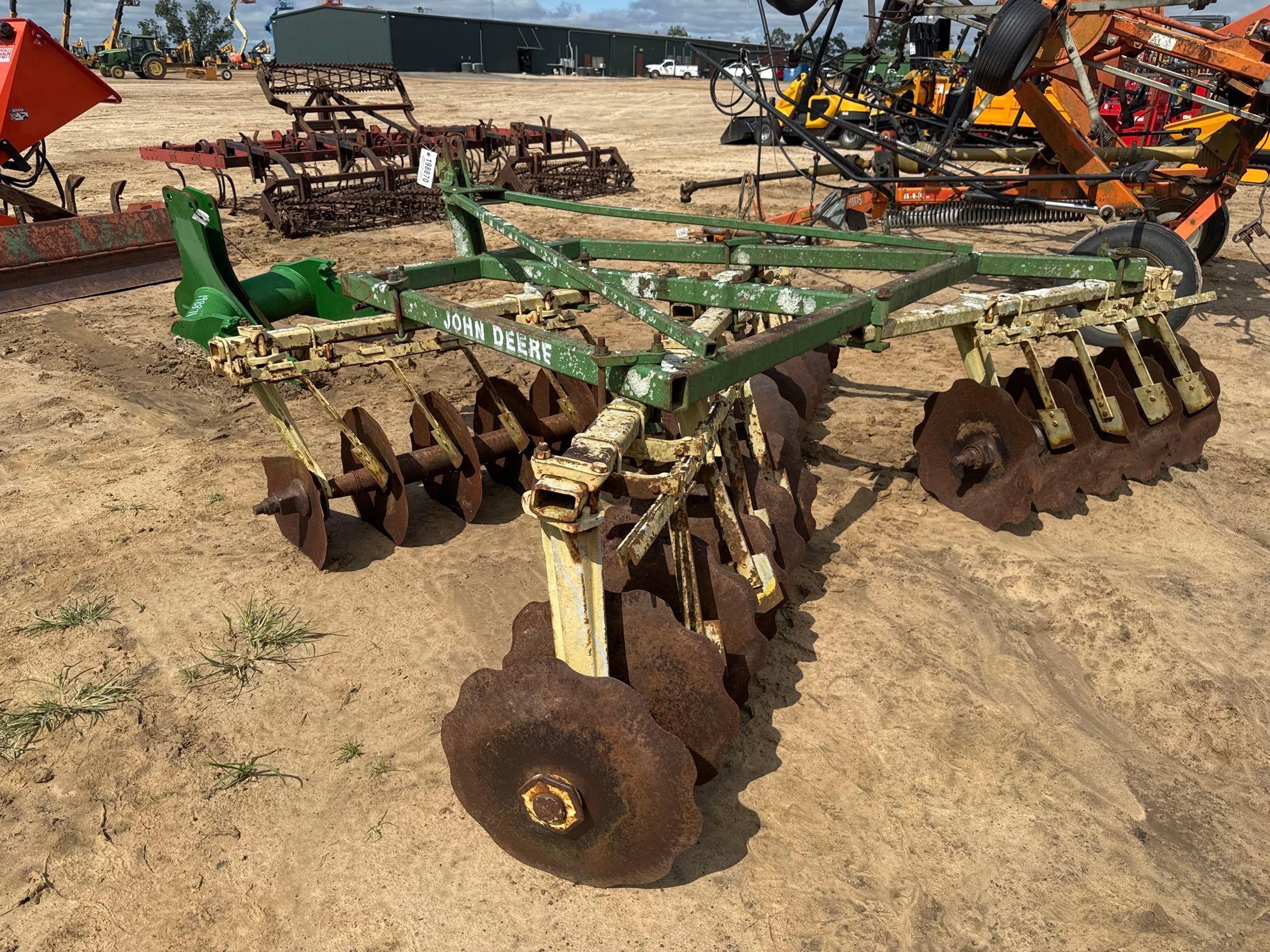 JOHN DEERE TD100 10' TANDEM DISC HARROW (A51243)