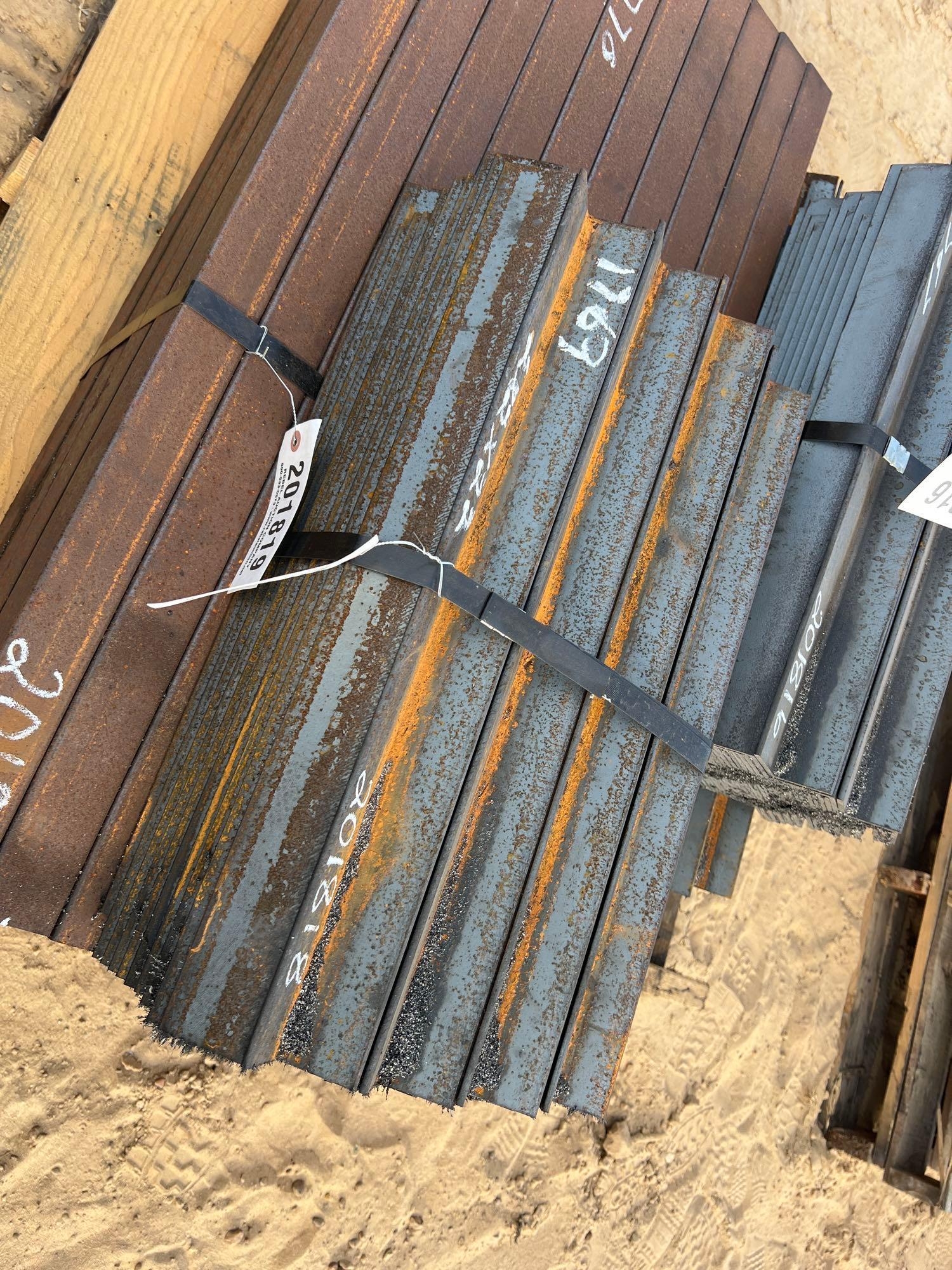 BUNDLE OF 2" X 2" X 22" ANGLE IRON (A54756)