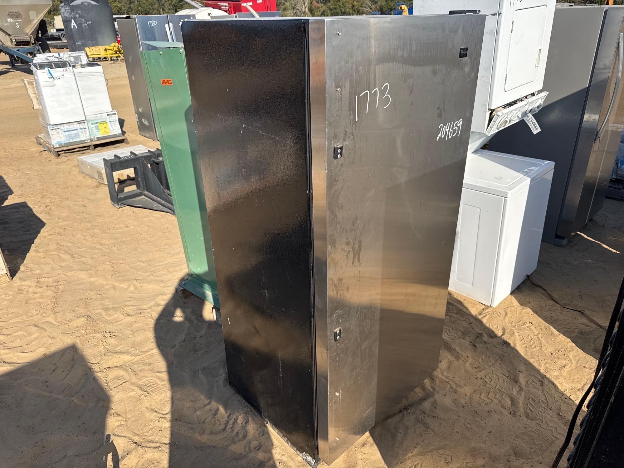 WHIRLPOOL STAND UP FREEZER (A57192)