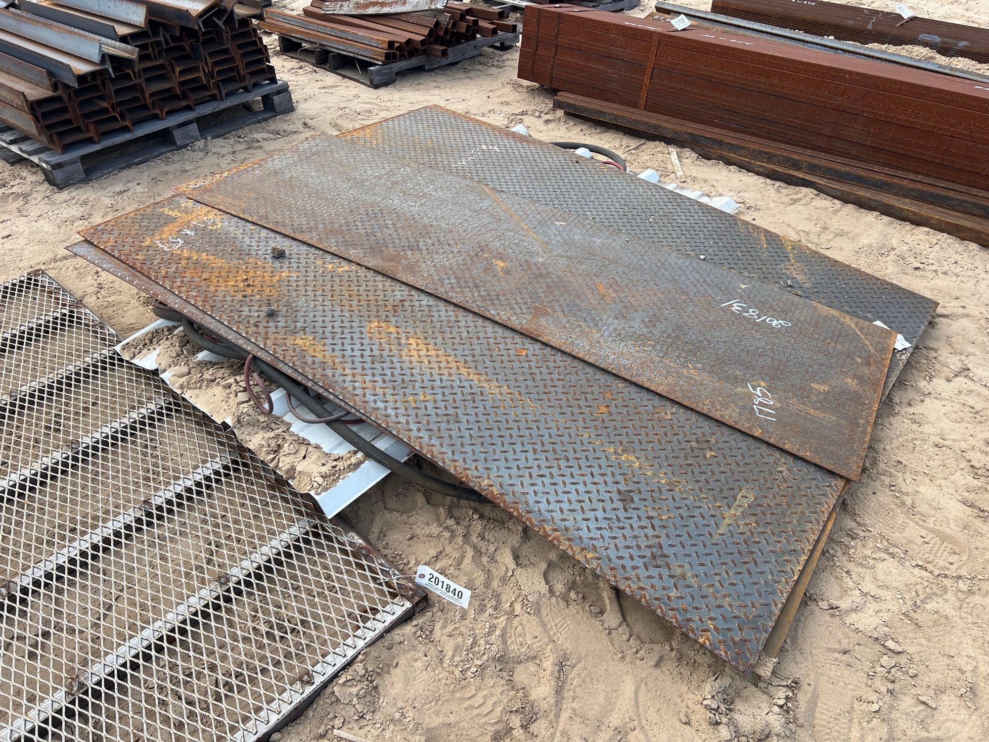 BUNDLE OF 81" X 59" DIAMOND PLATE METAL SHEETS (A54756)