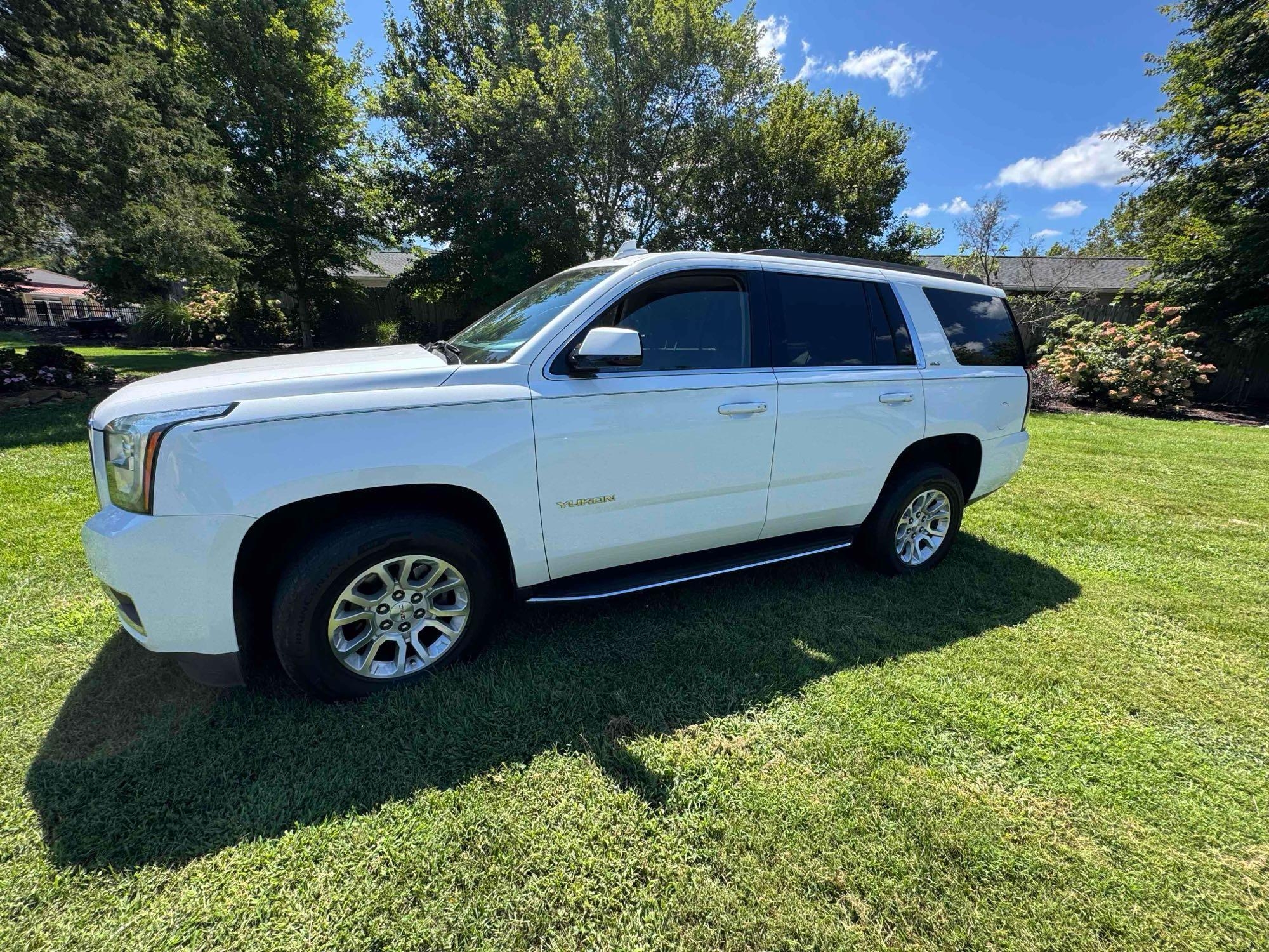 2019 GMC Yukon 4x4 (MPV), VIN # 1GKS2BKC5KR183792 (A51572)