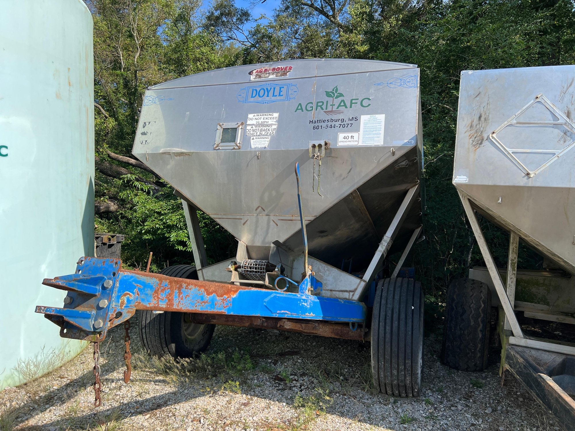 Doyle 6T Fertilizer Spreader (A56435)