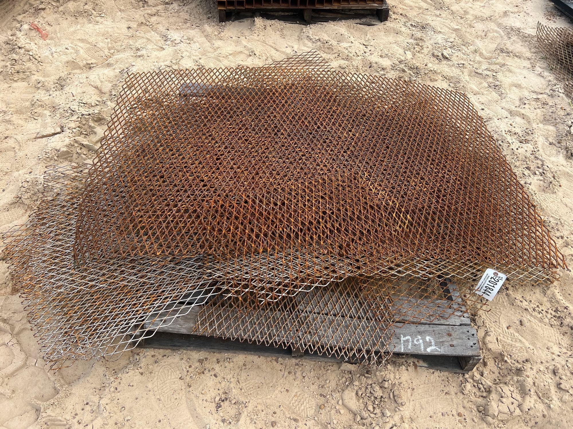 BUNDLE OF 40" X 64" EXPANDED METAL (A54756)