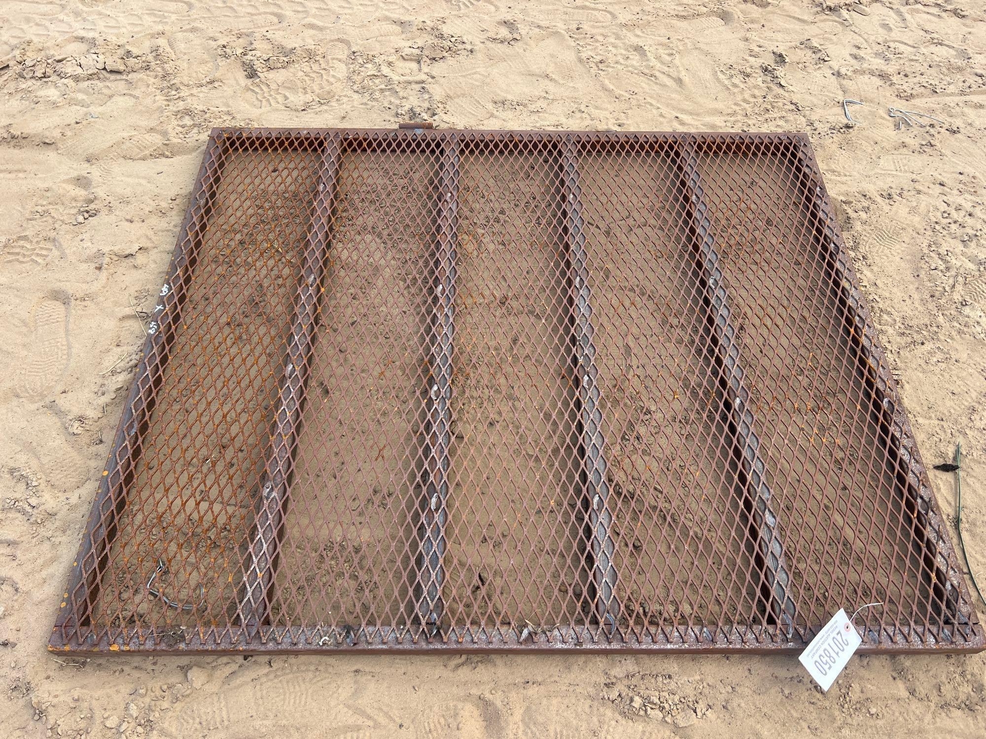 49" X 58" TRAILER TAILGATE (A54756)