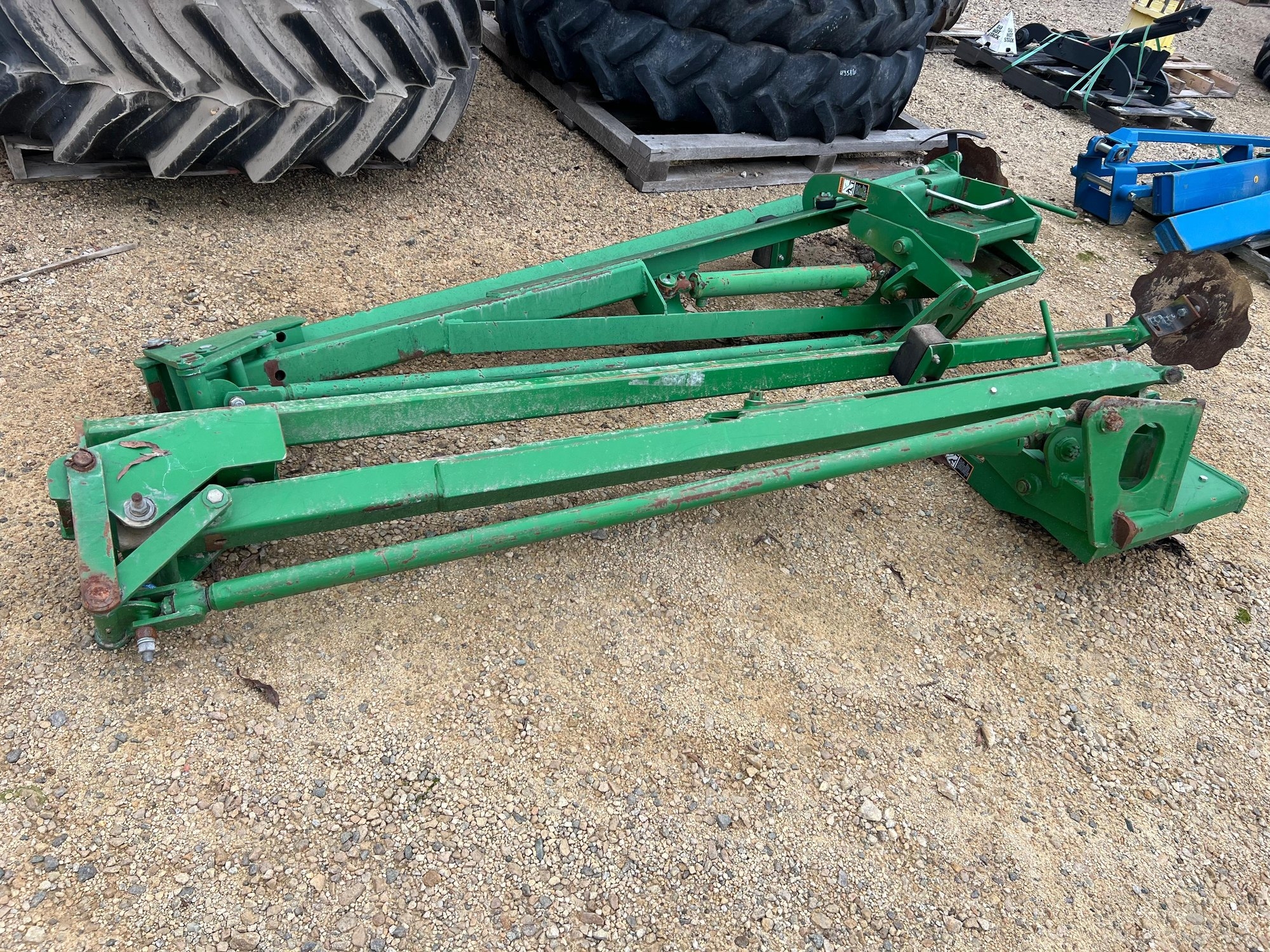 JOHN DEERE ROW MARKERS - SET OF STACK FOLD 12 ROW 30 INCH ROW MARKERS (A52748)
