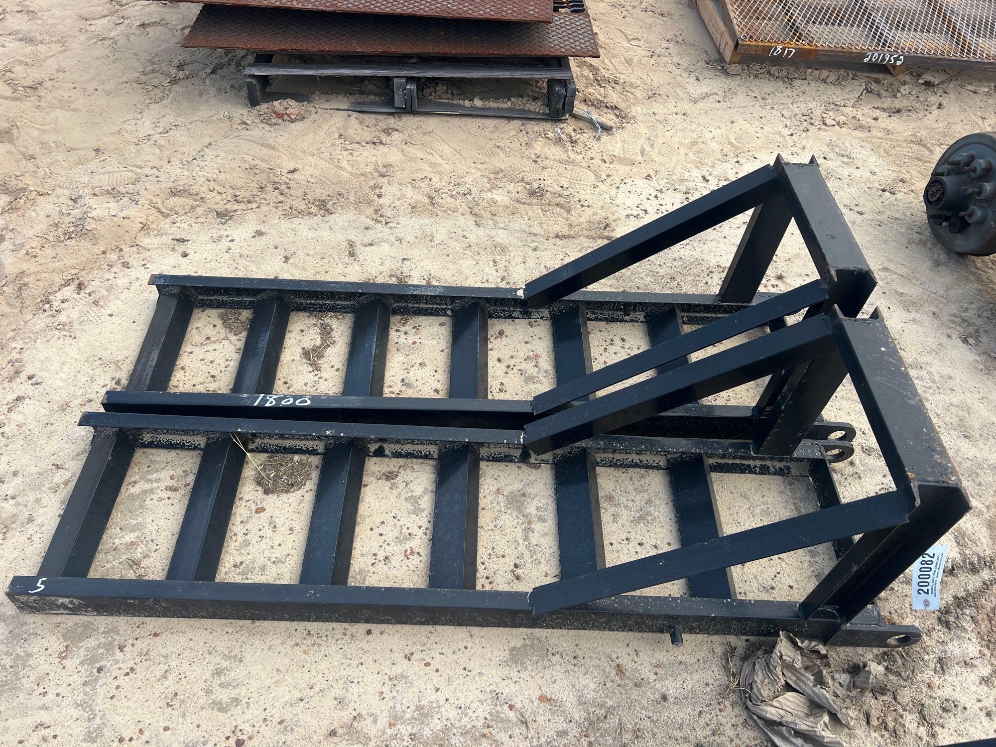 PAIR OF 5' PIN ON FOLD UP RAMPS (A54756)
