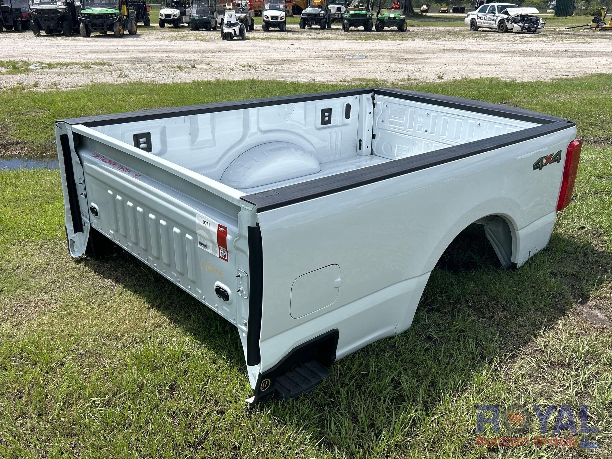 Ford Super Duty Pickup Truck Bed (A51692)