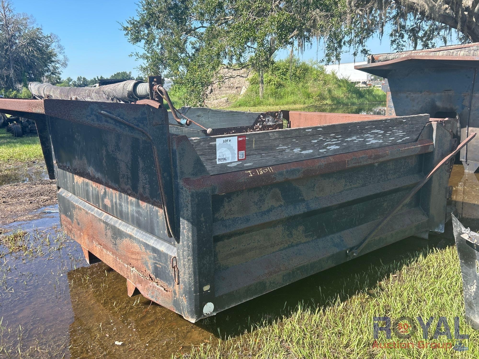 Dump Truck Body with Tarp System (A51692)