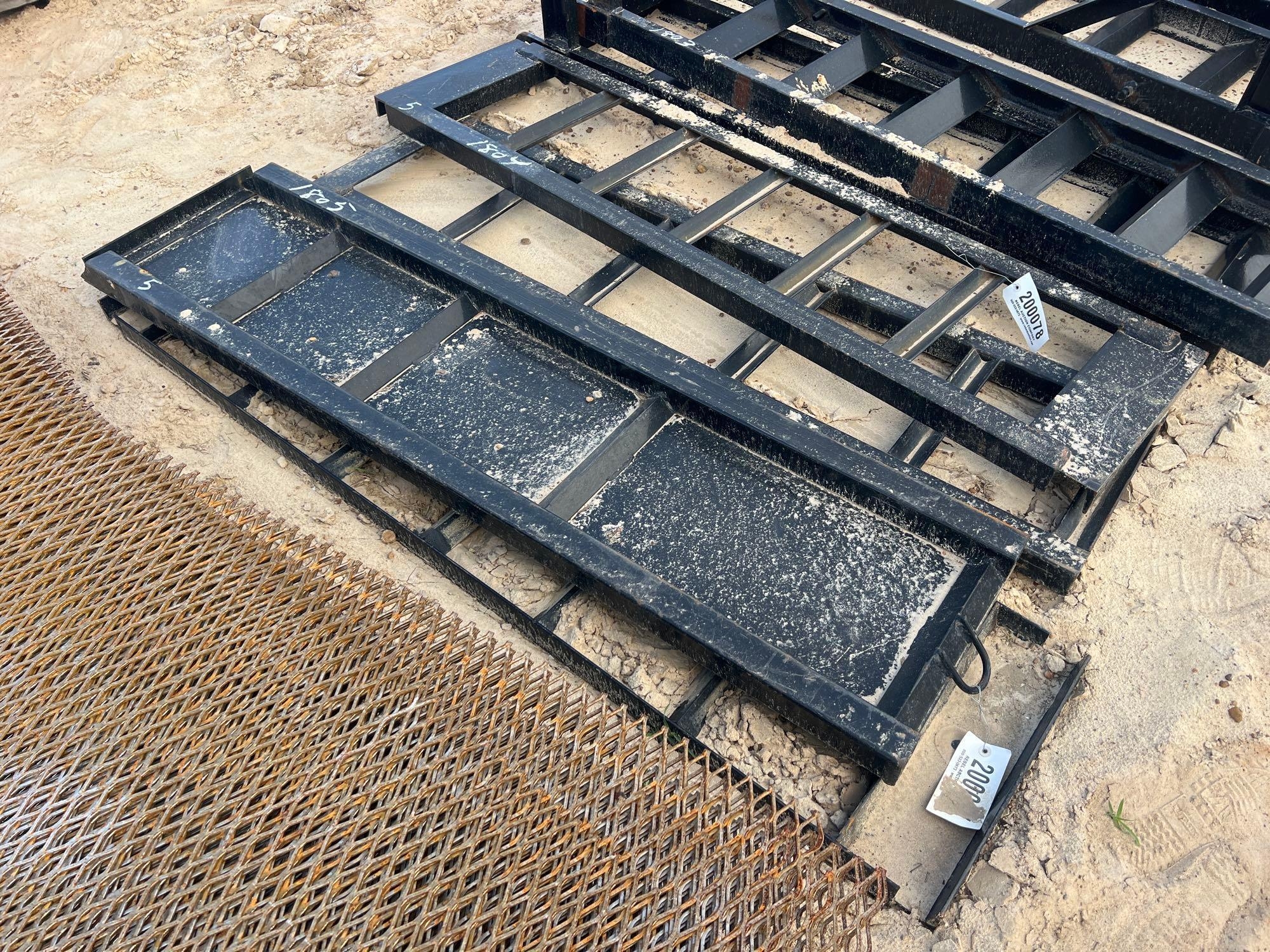 PAIR OF 5' CLIP ON TRAILER RAMPS (A54756)