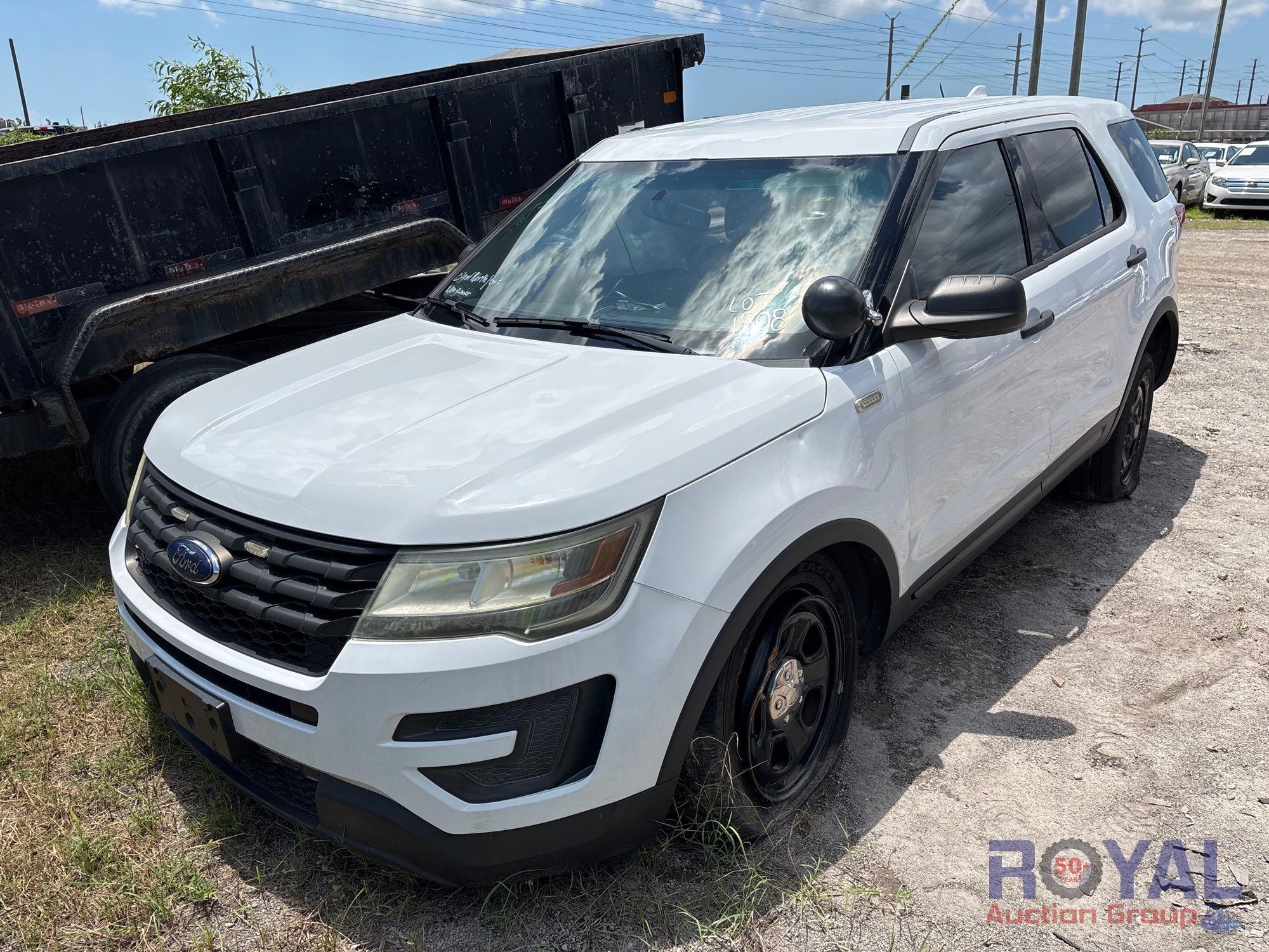 2016 Ford Explorer AWD SUV (A50324)