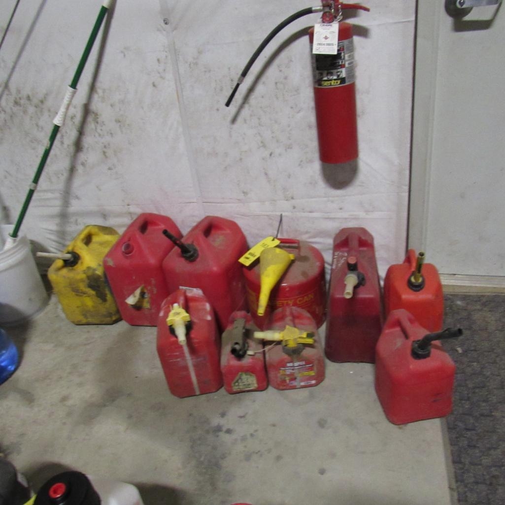 LOT: (10) Fuel Cans (A59076)