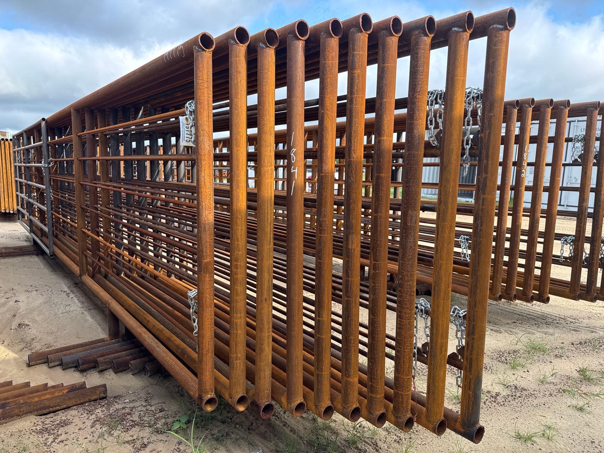 (1) 24' CORRAL PANELS W/ (1) 12' GATE (A51243)