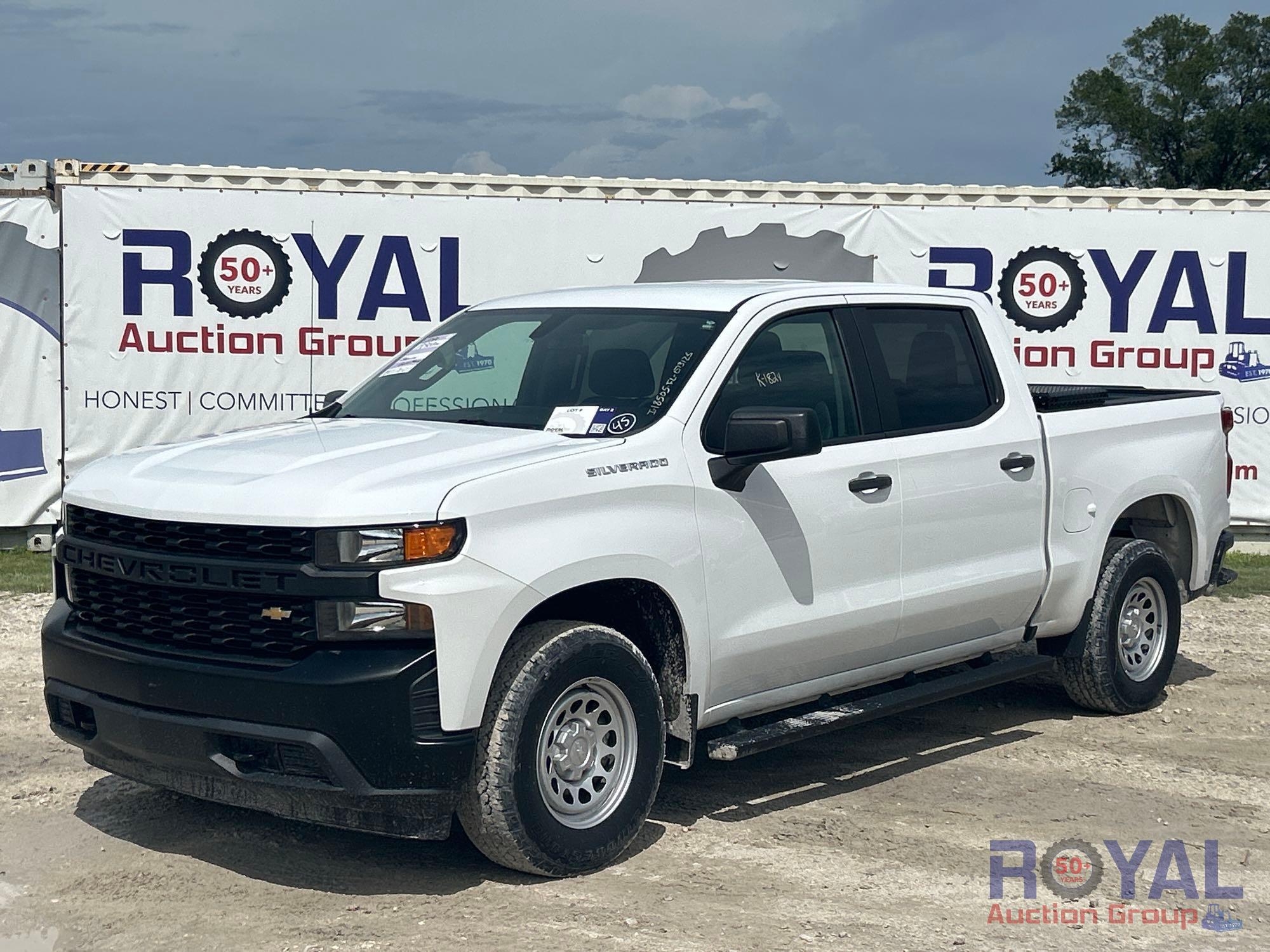 2021 Chevrolet Silverado 1500 Crew Cab Pickup Truck (A53422)