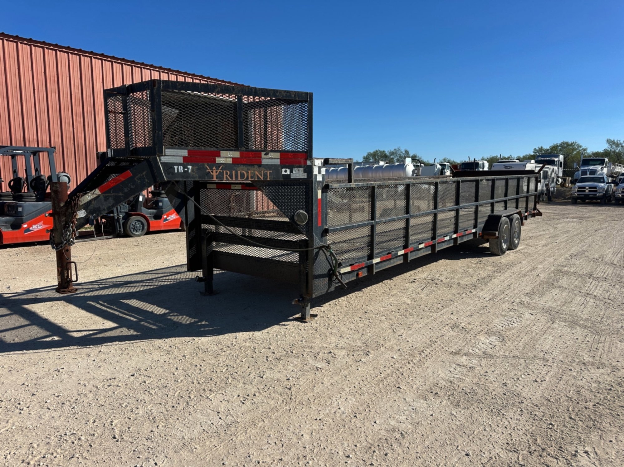 2015 TEXAS PRIDE TRAILER  30 FLATBED GOOSENECK TRAILER (A58214)