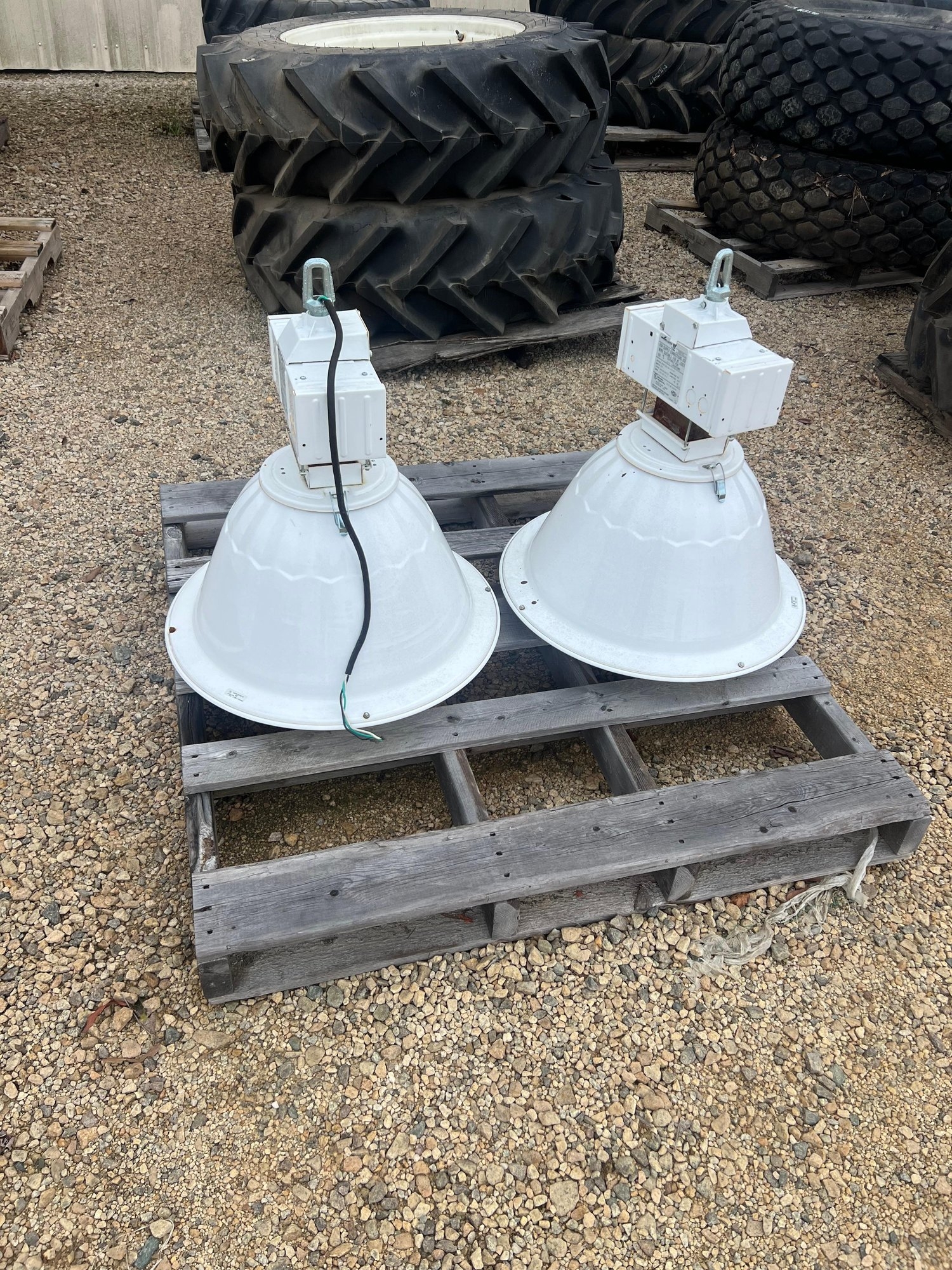 COOPER LIGHTING CAT. NO. MHEP-22/28-175-MT (A52748)