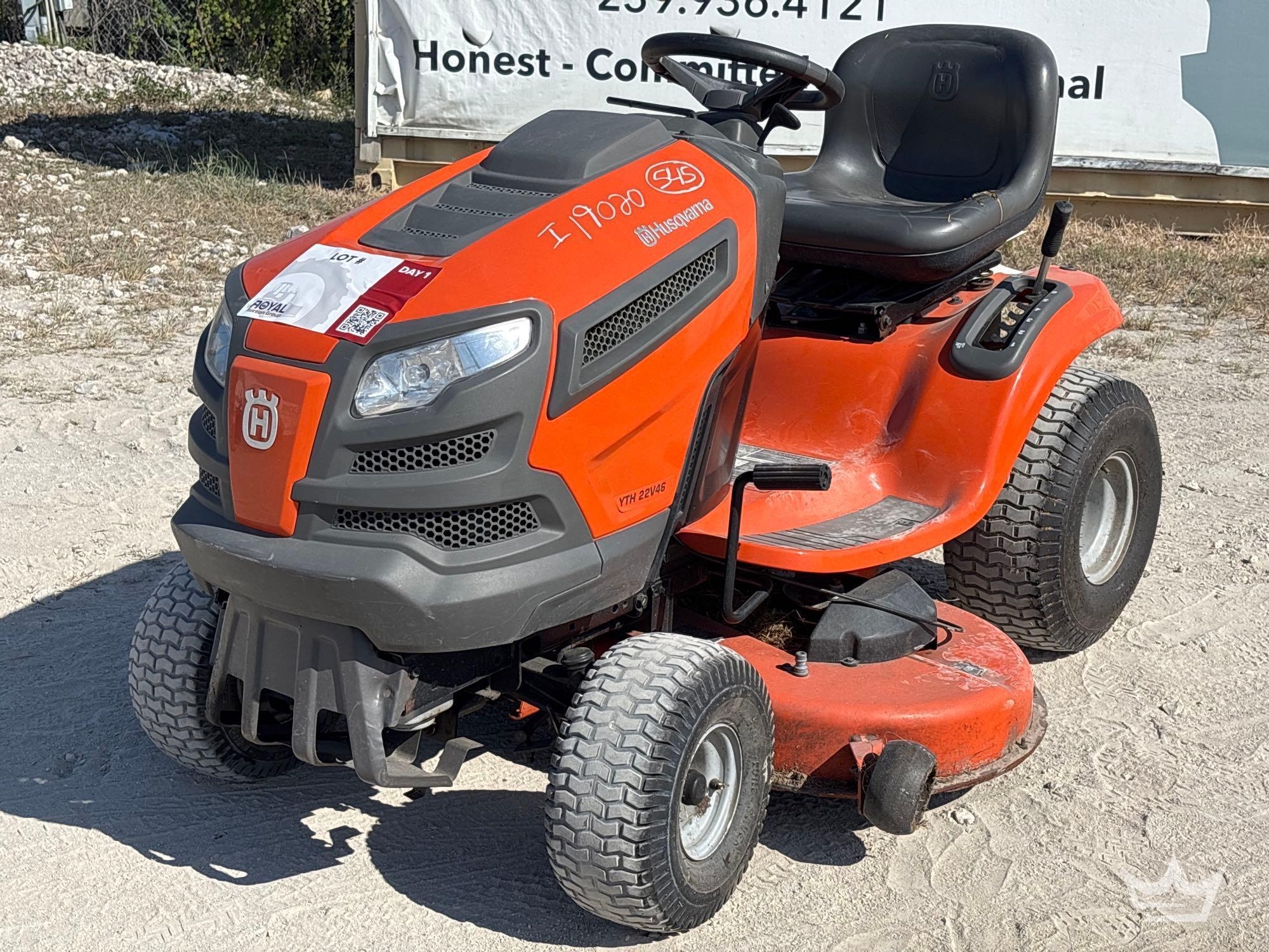 Husqvarna sitting mower hr:843.8 (A56857)