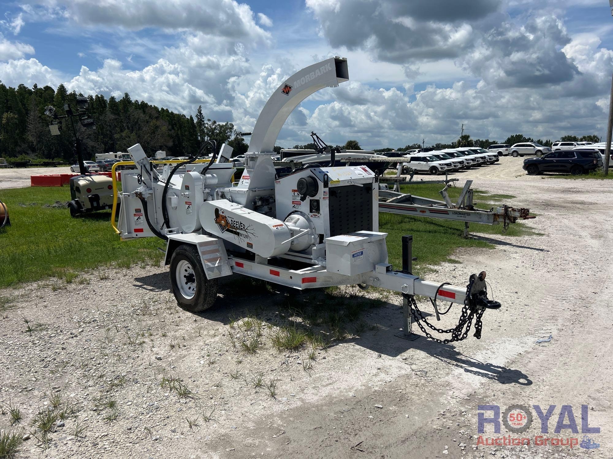 2017 E-Z Beever M12R Towable Brush Chipper (A50322)