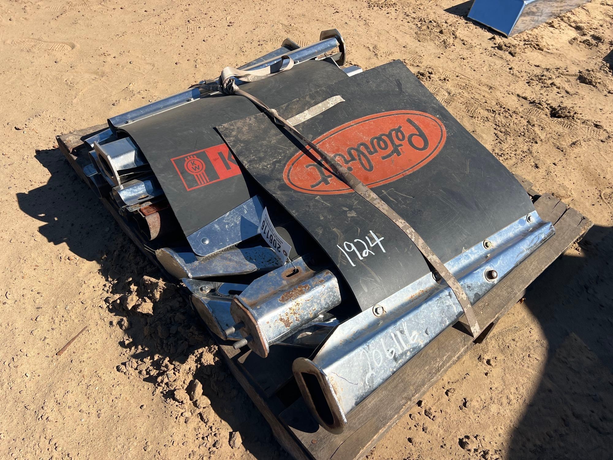 PALLET OF SPRING LOADED MUD FLAP HANGERS (A57192)