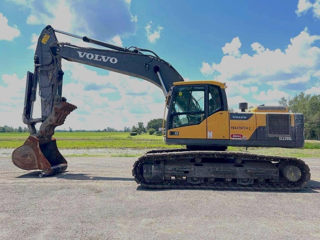 2014 VOLVO EC220 DL EXCAVATOR (A51406)
