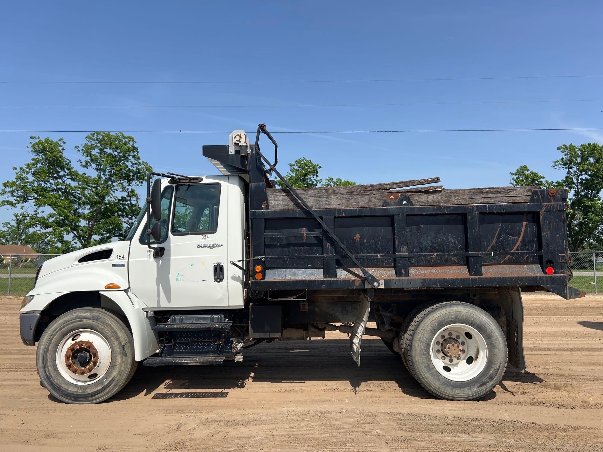 2008 INTERNATIONAL 4300 M7 SBA 4X2 DUMP TRUCK (A51406)
