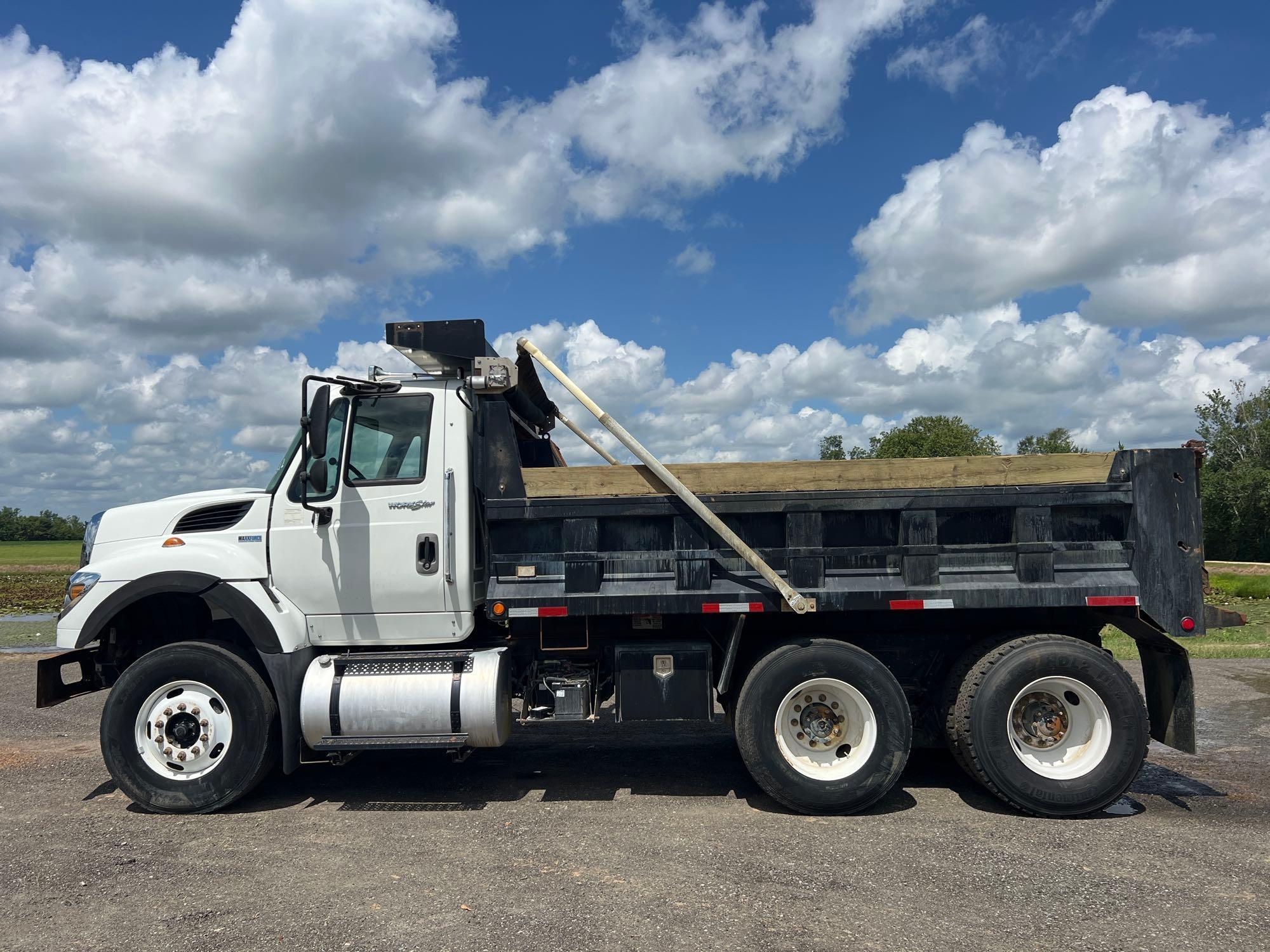 2013 INTERNATIONAL 7500 SBA 6X4 DUMP TRUCK (A51406)
