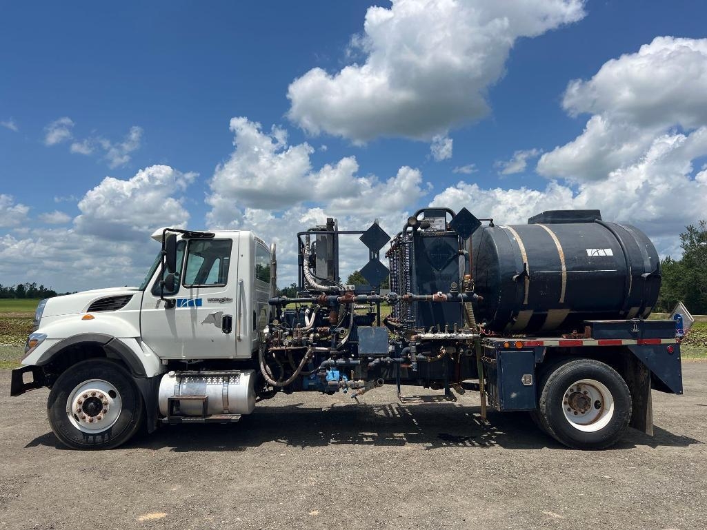 2014 INTERNATIONAL 7400 SBA 42 LUBE TRUCK (A51406)
