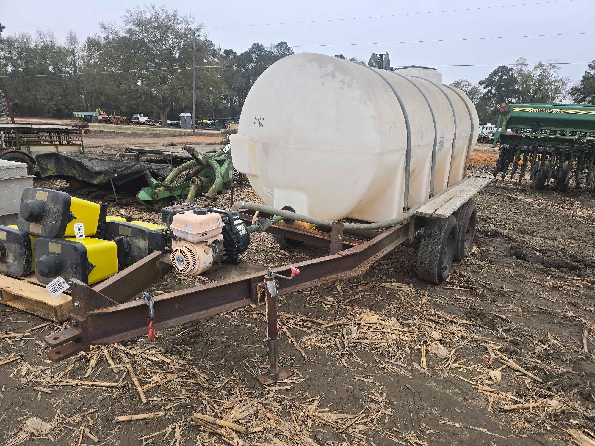 1000 GAL POLY TANK ON TANDEM AXLE TRAILER (A58374)