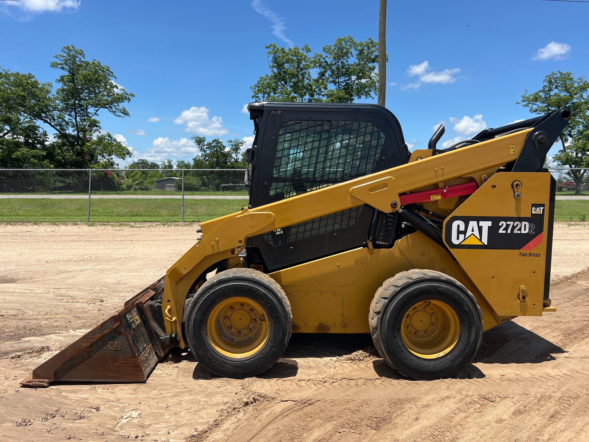 2015 CATERPILLAR 272D2 WHEELED SKID STEER (A50458)