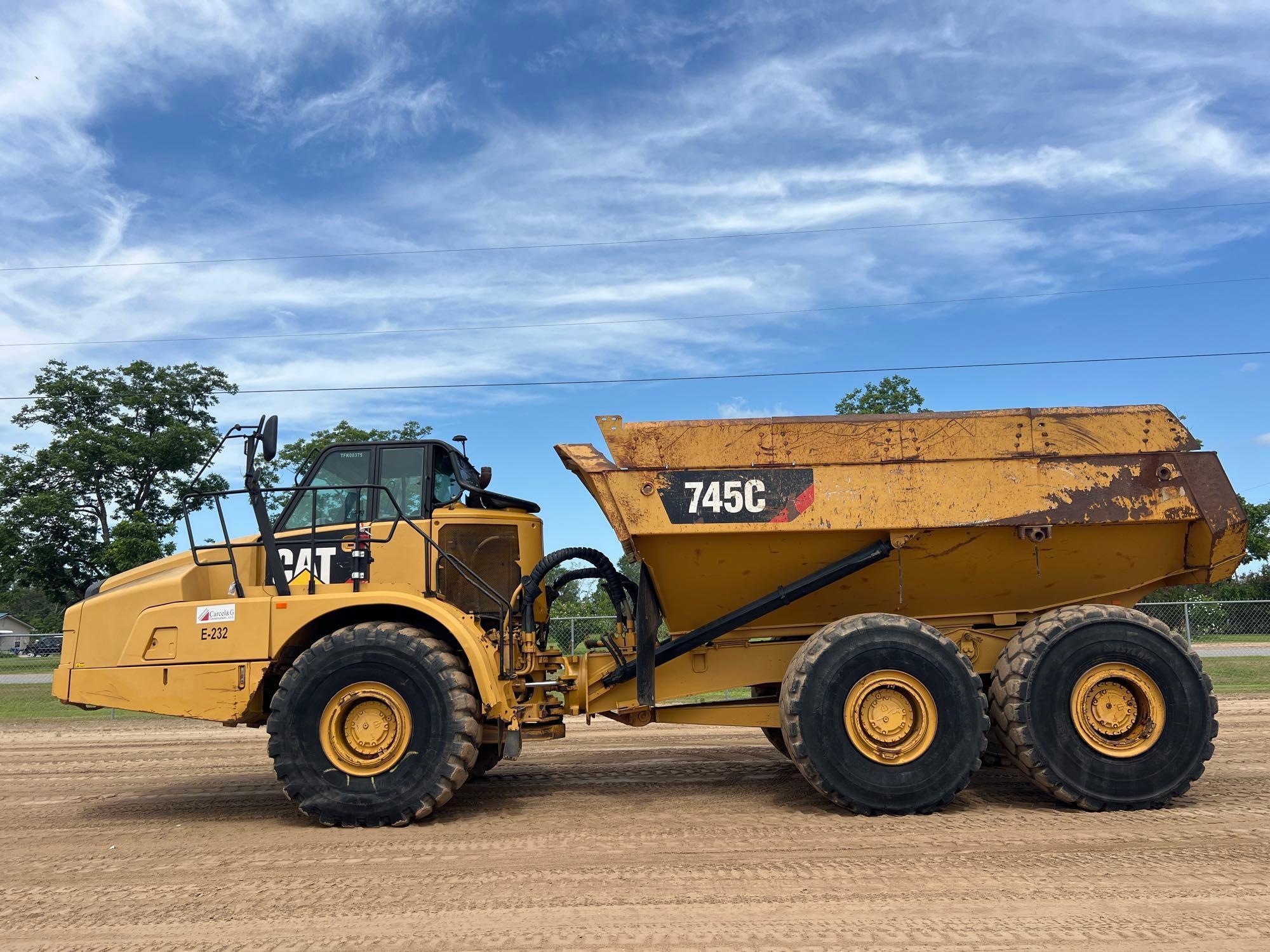 2015 CATERPILLAR 745C OFF ROAD DUMP (A50458)