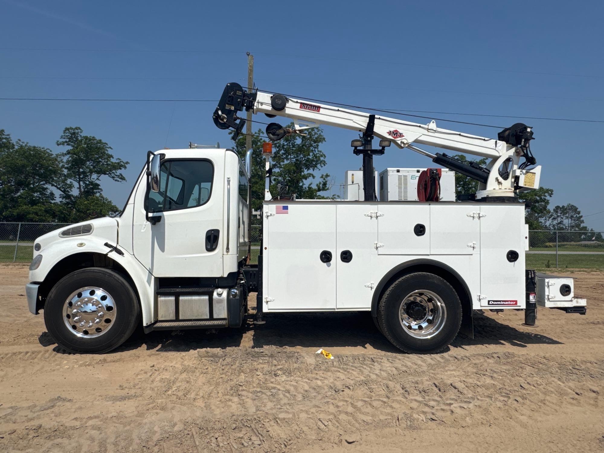 2014 FREIGHTLINER BUSINESS CLASS M2 SERVICE TRUCK (A50459)