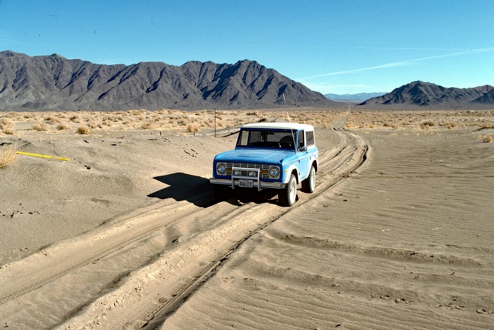 1973 Bronco Gas Line Road r.jpg