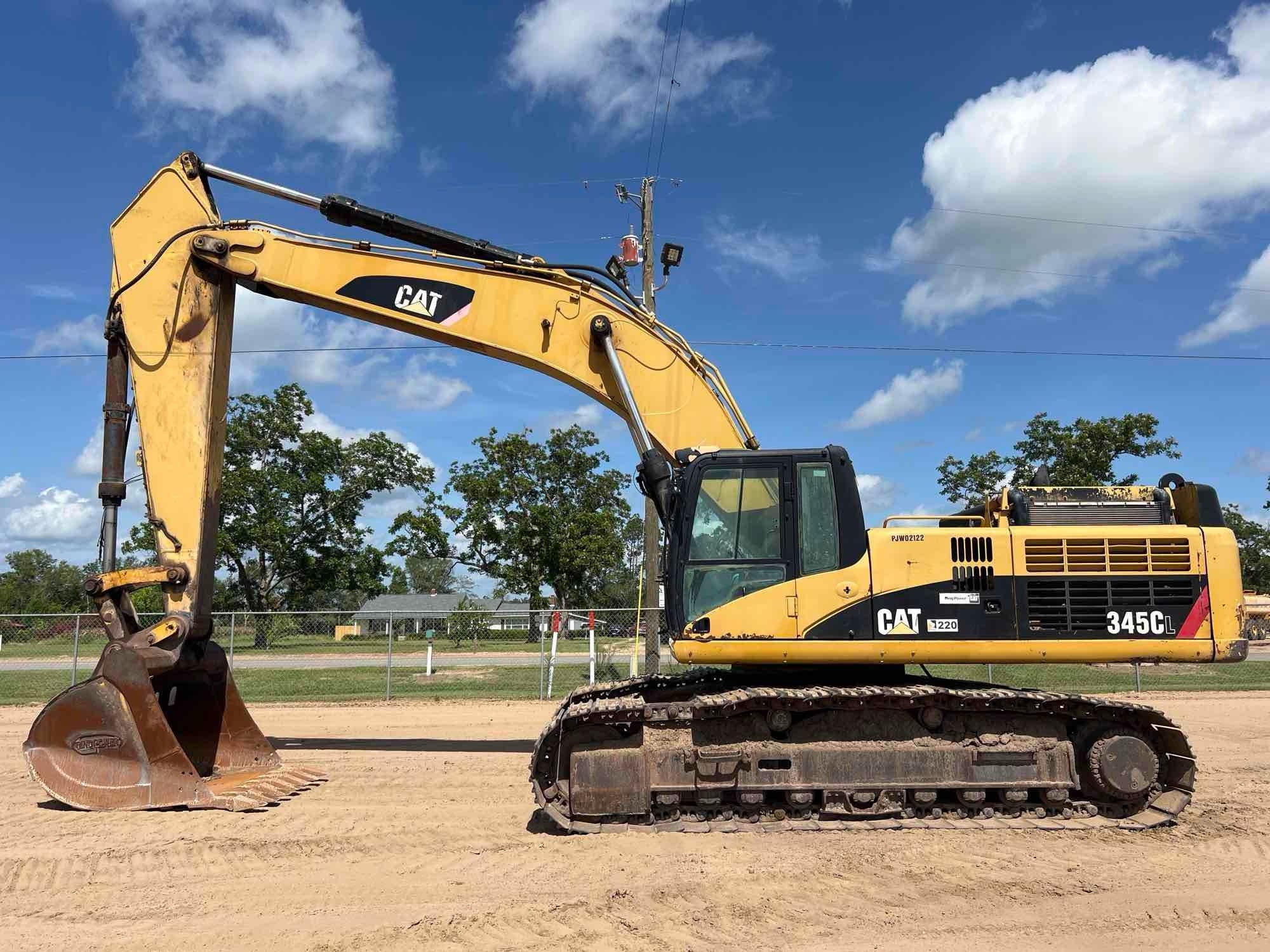 CATERPILLAR 345CL EXCAVATOR (A51242)
