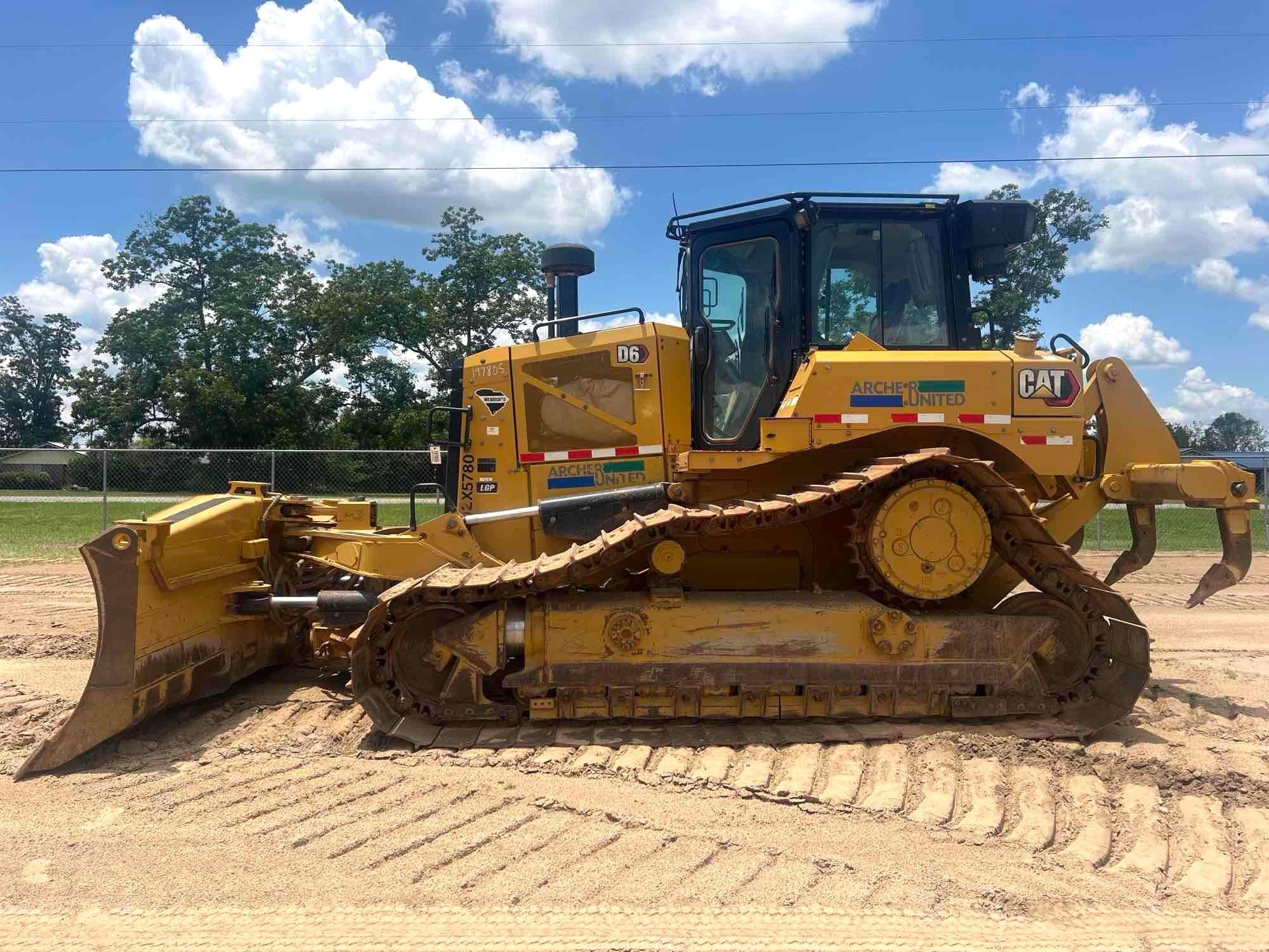 2019 CATERPILLAR D6N LGP CRAWLER DOZER (A51242)