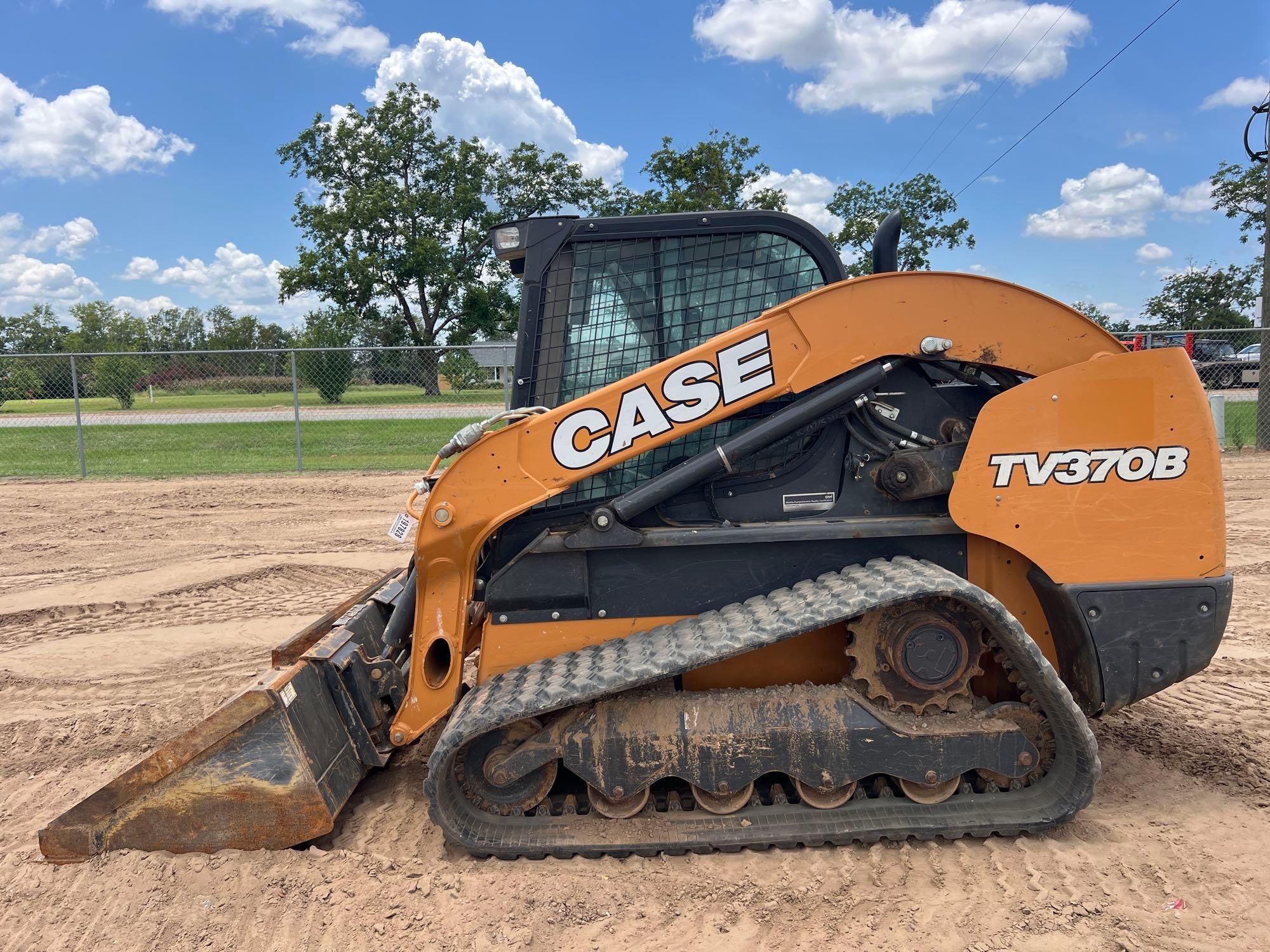 CASE TV370B SKID STEER (A51242)