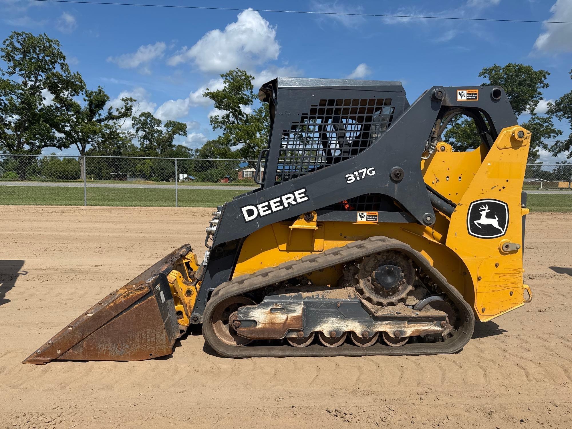 JOHN DEERE 317G SKID STEER (A51242)