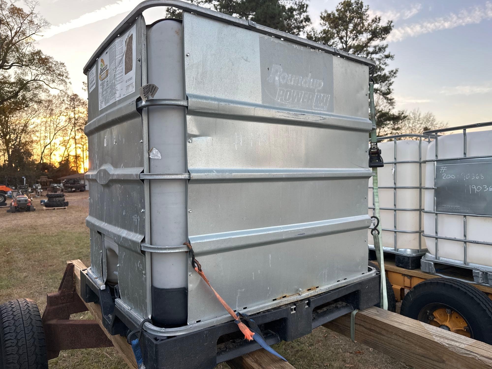 POLY TOTE W/ METAL CAGE & PALLET (A52708)