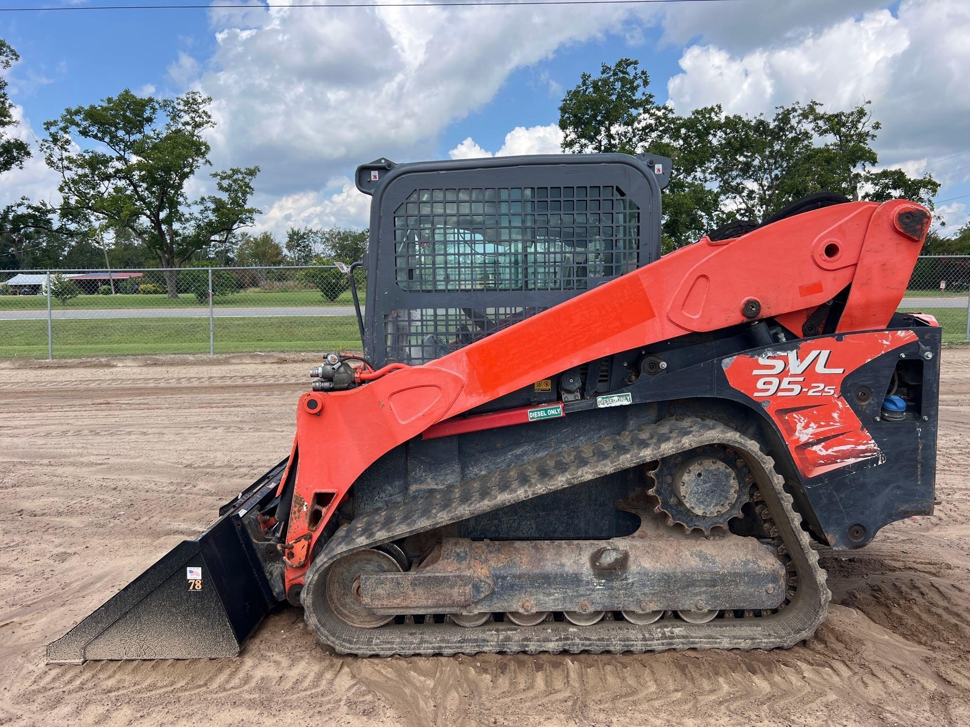 2018 KUBOTA SVL95-2S SKID STEER (A51246)