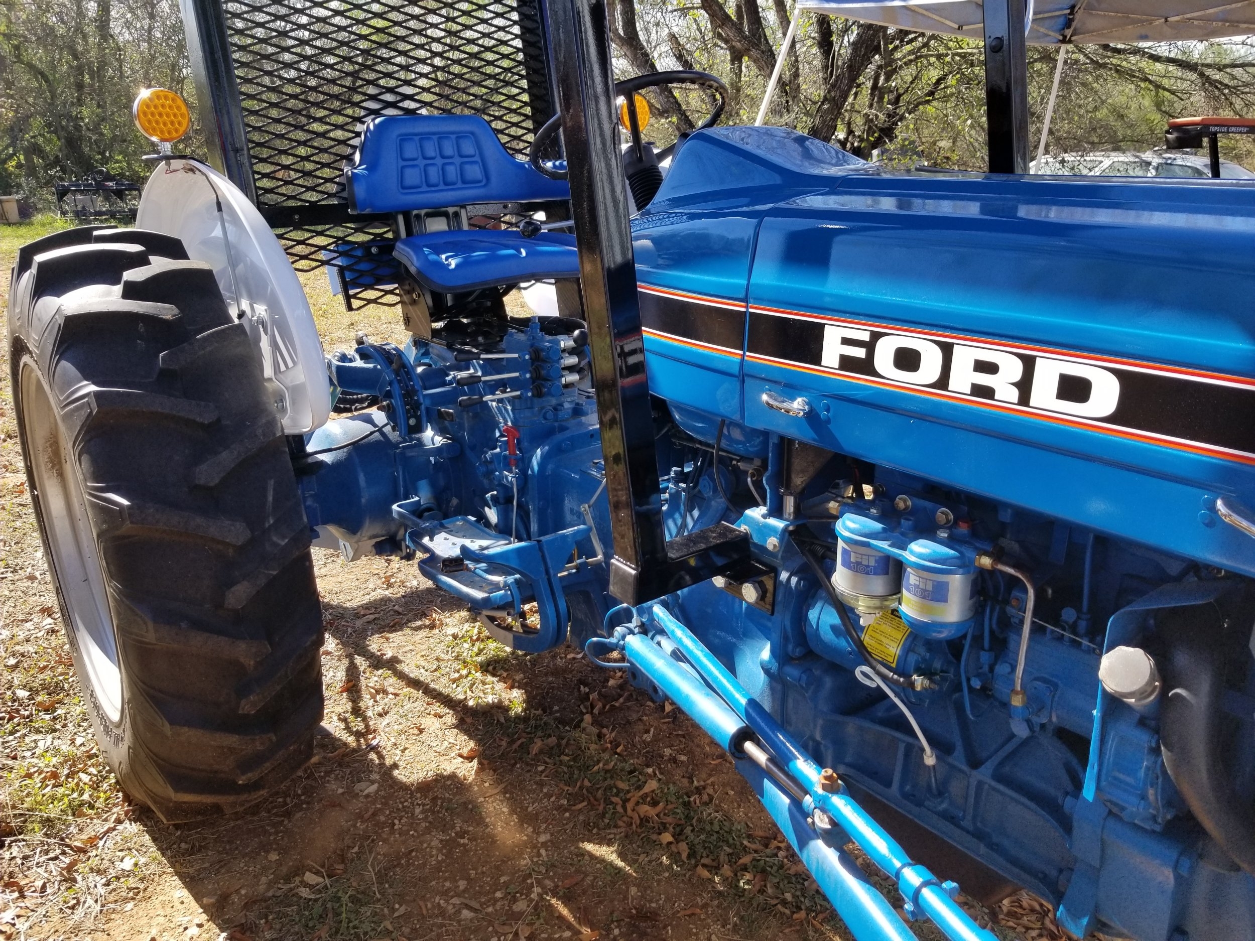 1986 Ford 3910.jpg