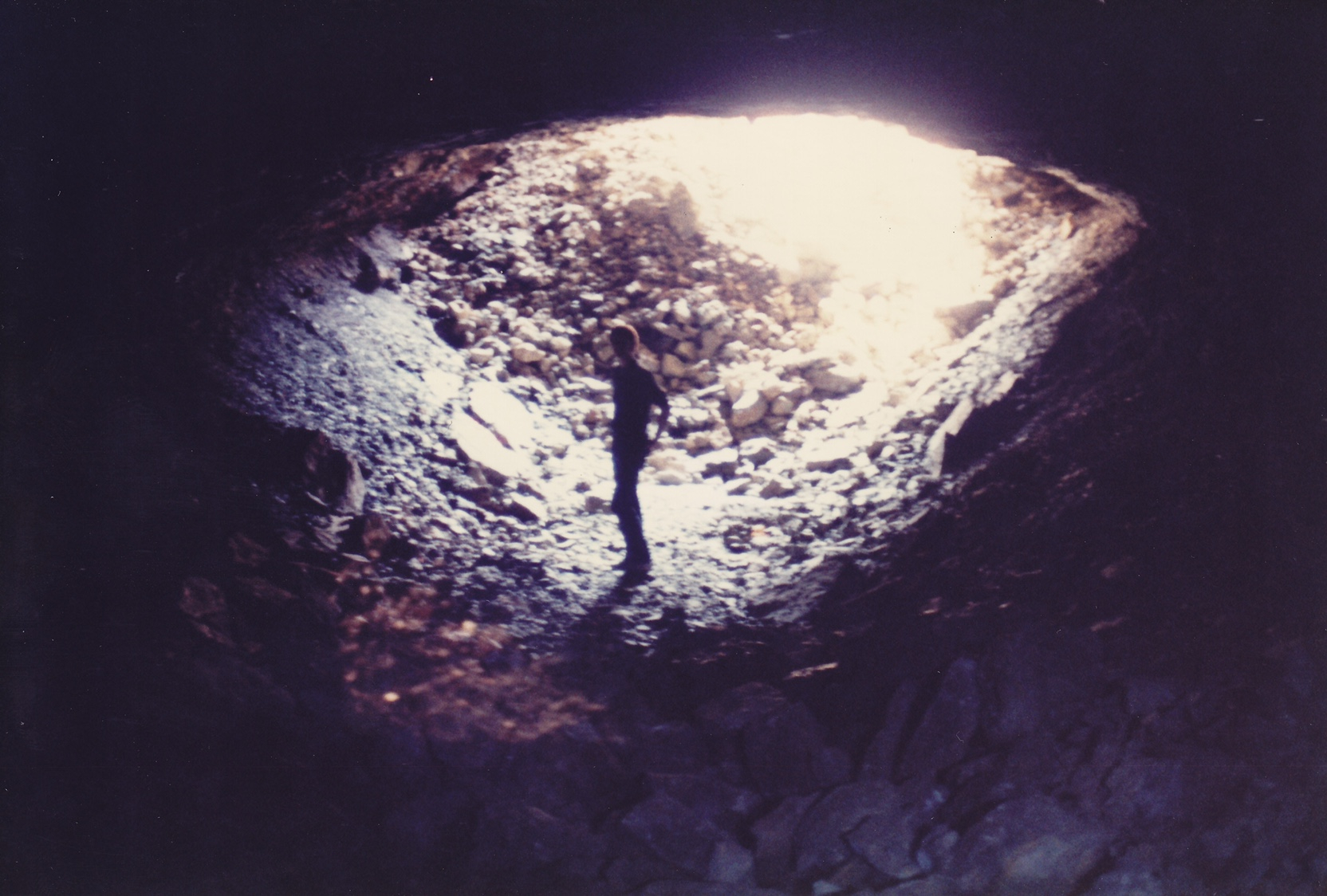 19860329_0021_OH_standingstonetunnel.jpg